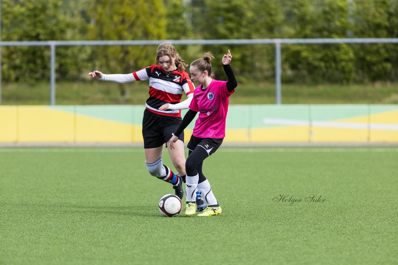 Bild 381 - wCJ Altona 93 - VfL Pinneberg : Ergebnis: 5:1